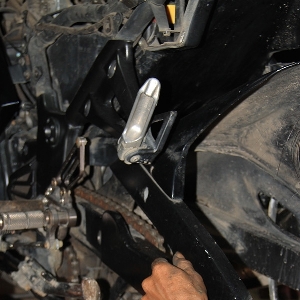 Rantai turut dilepas