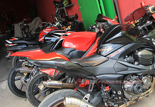 Jajaran motor custom Jail Auto Custom