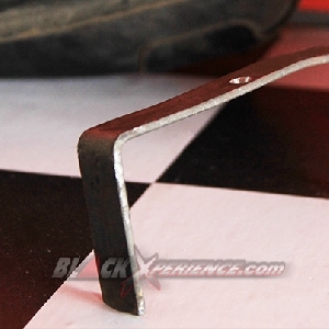 Bracket tangki rangka bagian tengah