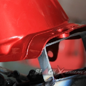 Fitting tangki ke bracket