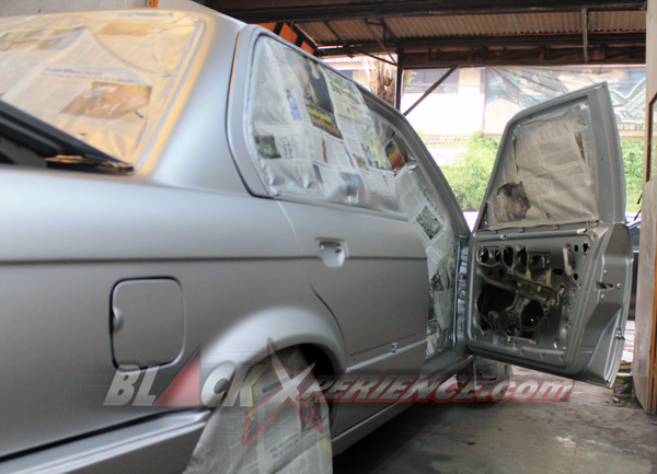 Kembalikan Pamor BMW 318 Lewat Modifikasi