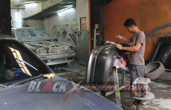 Kembalikan Pamor BMW 318 Lewat Modifikasi