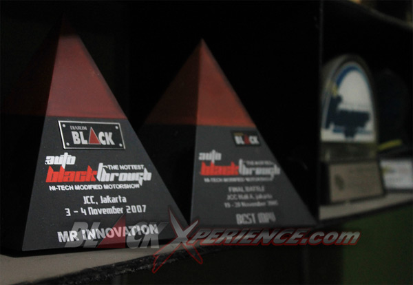 Kembalikan Pamor BMW 318 Lewat Modifikasi