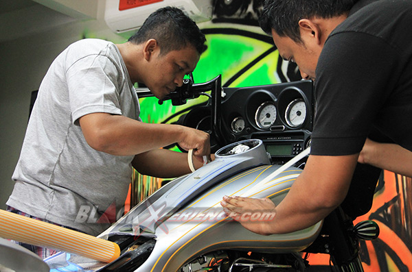 Proses mal stripes airbrush