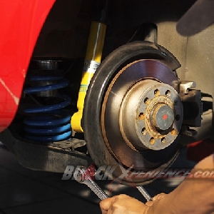 Perangkat rem standar dilepas