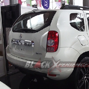 Signal Kustom Bersiap Garap Eksterior Renault Duster dengan Mural Art di IIMS 2014