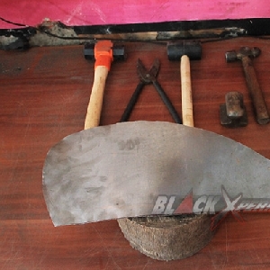 Plat untuk tangki yang telah dipotong