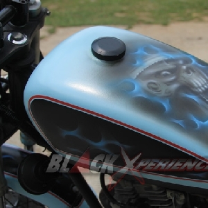 Airbrush bergambar tengkorak