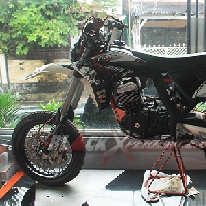 Motor imej Caos Custom Bike milik Lerry