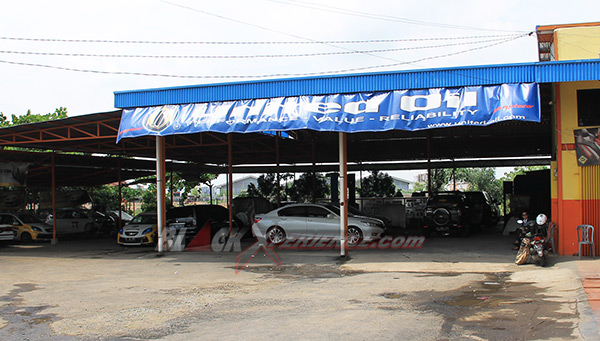 Tampak depan bengkel HS Autocar, Cikarang Utara