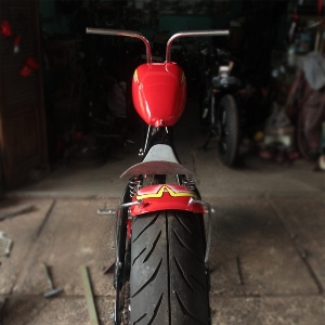 Tampilan sementara old school chopper Suzuki Satria FU 150