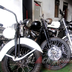 Jajaran motor-motor koleksi Bimo Custombikes