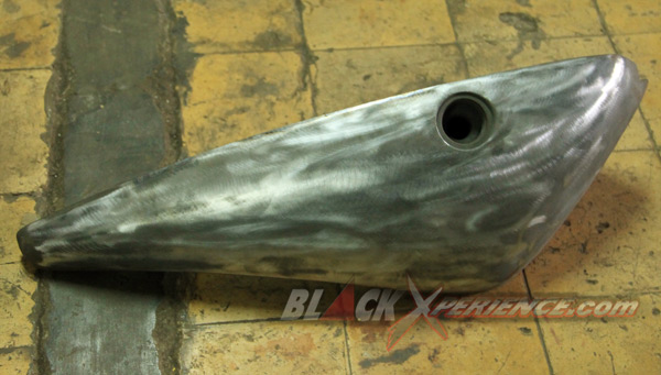Tangki custom prostreet kustom siap diproses lebih lanjut