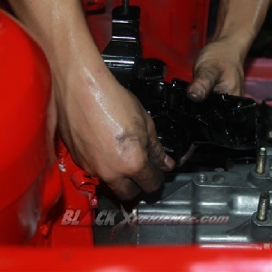 Pemasangan engine mounting