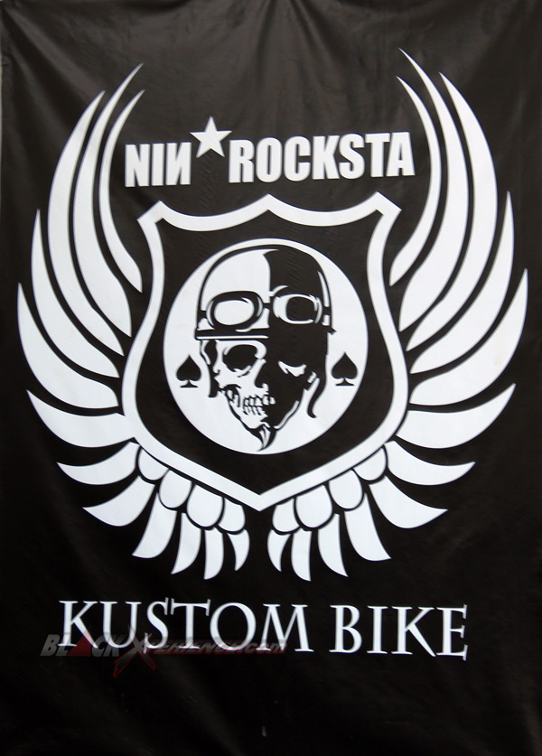 Logo bengkel Nin *Rocksta di area depan