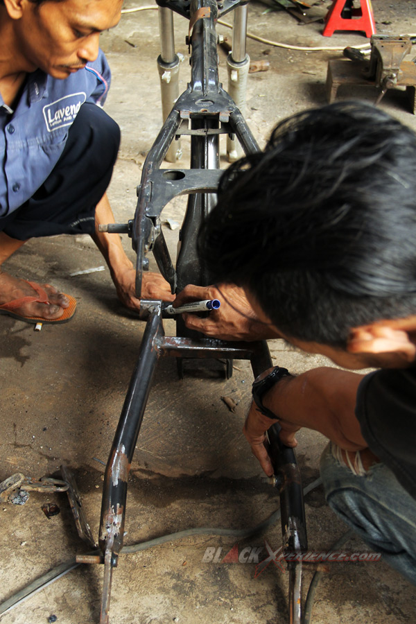 Proses pengerjaan swing arm