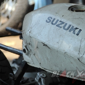 Tangki original Suzuki GSX750 Police