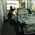 Modifikasi Lux BMW Seri 7 Eksplorasi Imej Pabrikan