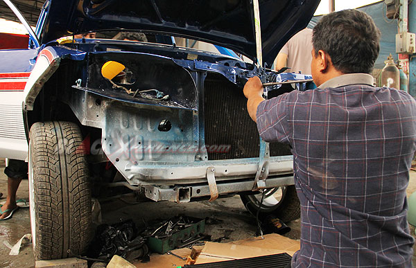 Detik-detik Penyelesaian Modifikasi Kijang Facelift Range Rover