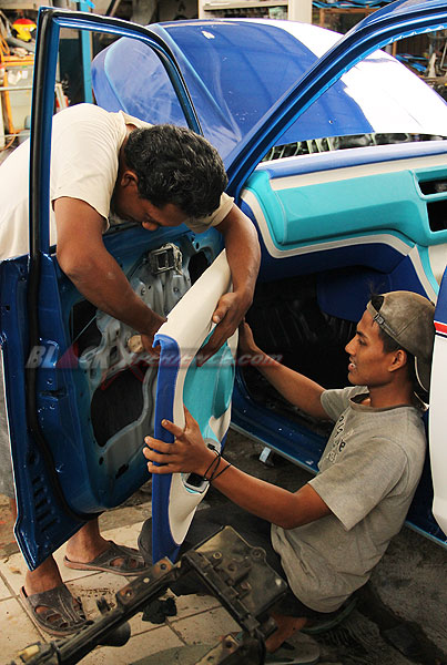 Detik-detik Penyelesaian Modifikasi Kijang Facelift Range Rover