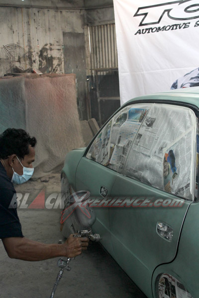 Ganti Cat Abu-abu Menyerupai Honda Jazz RS 2012