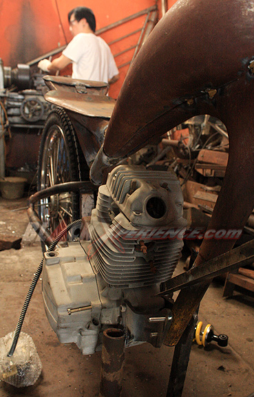 Body CB 125 Siap Dicat dan Krom