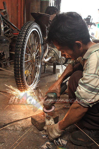 Body CB 125 Siap Dicat dan Krom