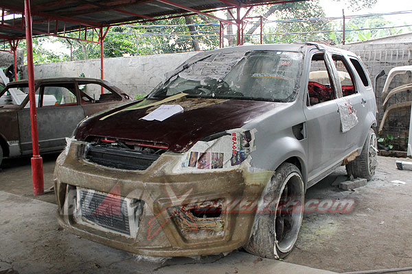 Fiber Dominasi Bodykit Honda CR-V Street Racing