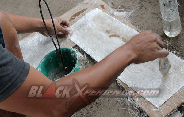 Fiber Dominasi Bodykit Honda CR-V Street Racing