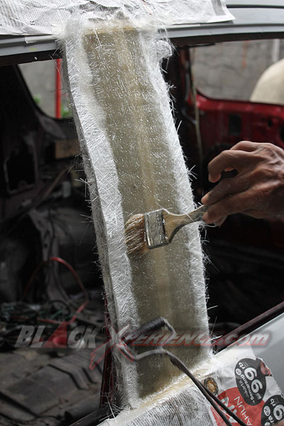 Fiber Dominasi Bodykit Honda CR-V Street Racing