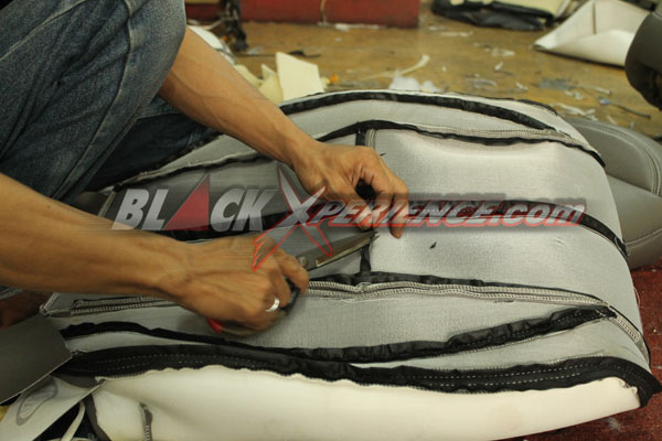 Episode III : Interior Lapis Kulit Sintetis 1,4 mili