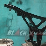 Bodi Custom Kawasaki Ninja 250 Menyerupai Norton Cafe Racer