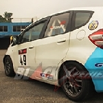 Bonang Lakukan Pengetesan Honda Jazz Touring Car