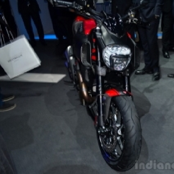 Ducati Diavel 2015 Meluncur di Geneva Motor Show