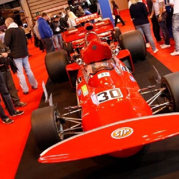 Enam Desain Mobil F1 Terburuk