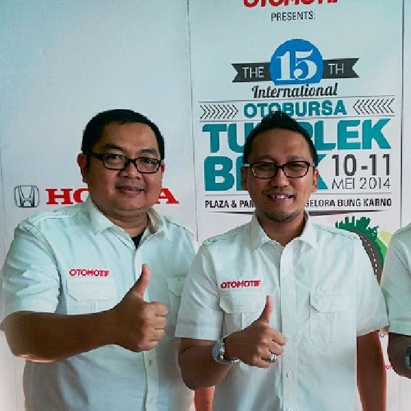 Otobursa hadiahkan satu unit mobil bagi pengunjung beruntung