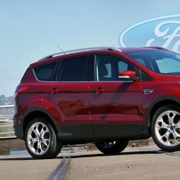 Ford tarik kembali Escape dan C-Max Hybrid