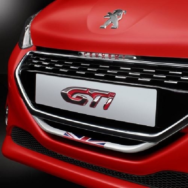 Peugeot perlihatkan sebagian tampang depan 208 GTi 30th Anniversary