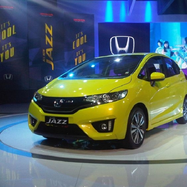 Tampil dengan wajah baru, generasi ketiga Honda Jazz dibanderol Rp 199 Juta