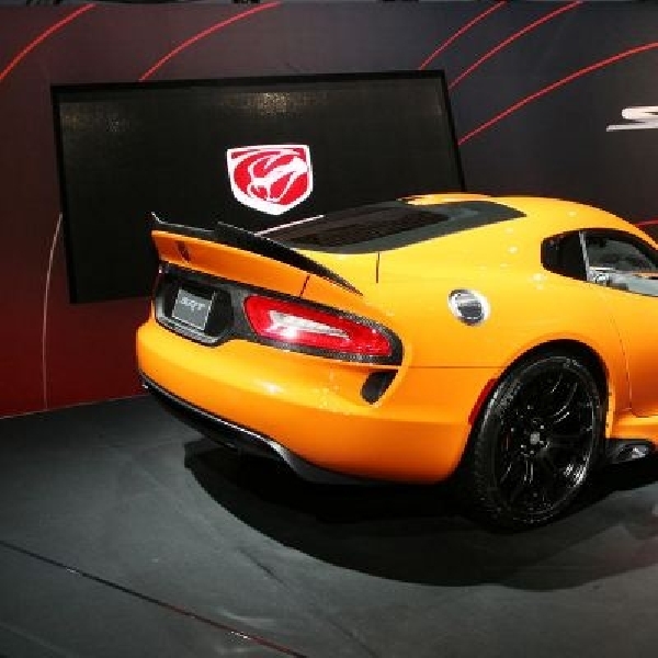 Kemungkiinan Dodge Viper adopsi mesin V10 Supercharged