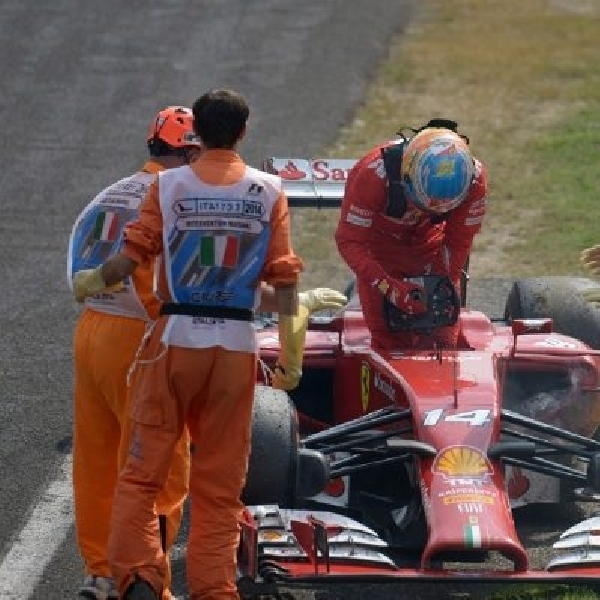 Alonso minta maaf pada para tifosi