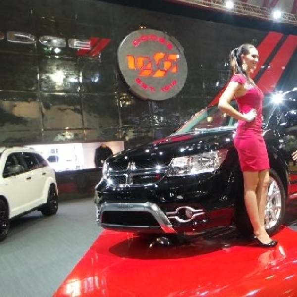 Pesta Premium Car ala Garansindo di IIMS 2014