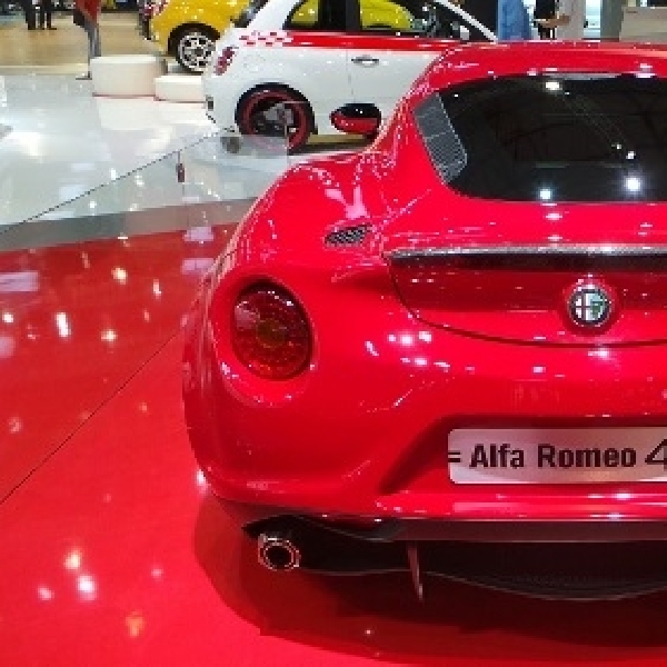 Begini istimewanya Supercar Alfa Romeo 4C yang diboyong Garansindo