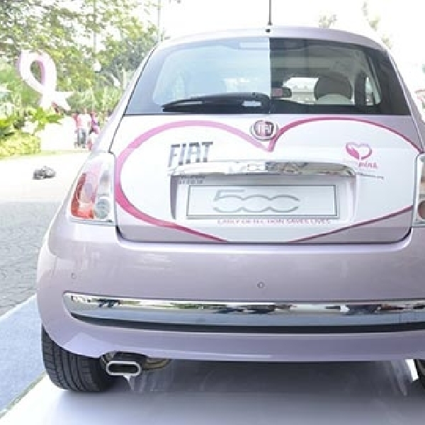 Rayakan Hari Jadi ke 13 Tahun, Garansindo Memberikan Fiat 500 Idol Pink