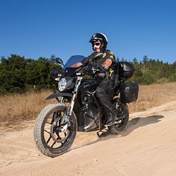 Kepolisian California Pilih Motor Listrik