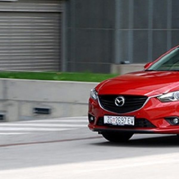 Mazda6 Penggerak All Wheel Drive Resmi Dirilis