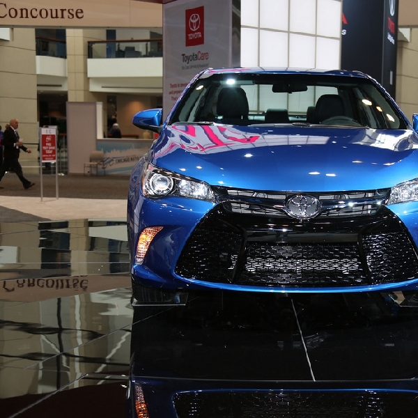 Toyota Rilis Camry dan Corolla Edisi Khusus