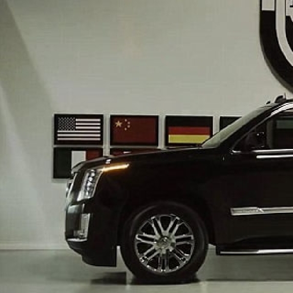 Modifikasi Cadillac Escalade 2015, Pakai TV 48 Inci dan Dilapis Emas