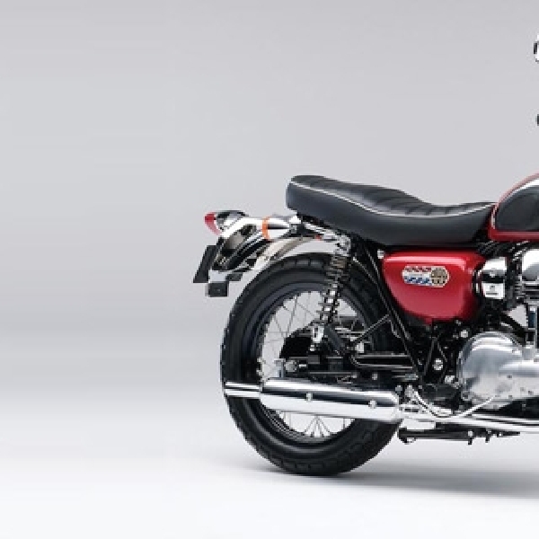 Kawasaki W800 Edisi Khusus Jepang