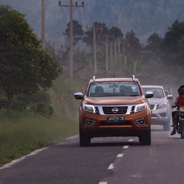 Nissan Uji Ketangguhan All New NP300 Navara di Sinabung